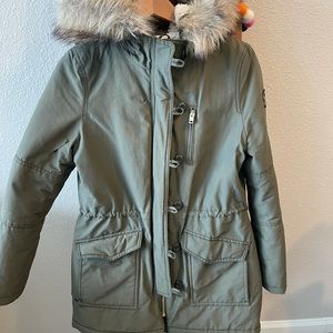 American Eagle fur hook parka